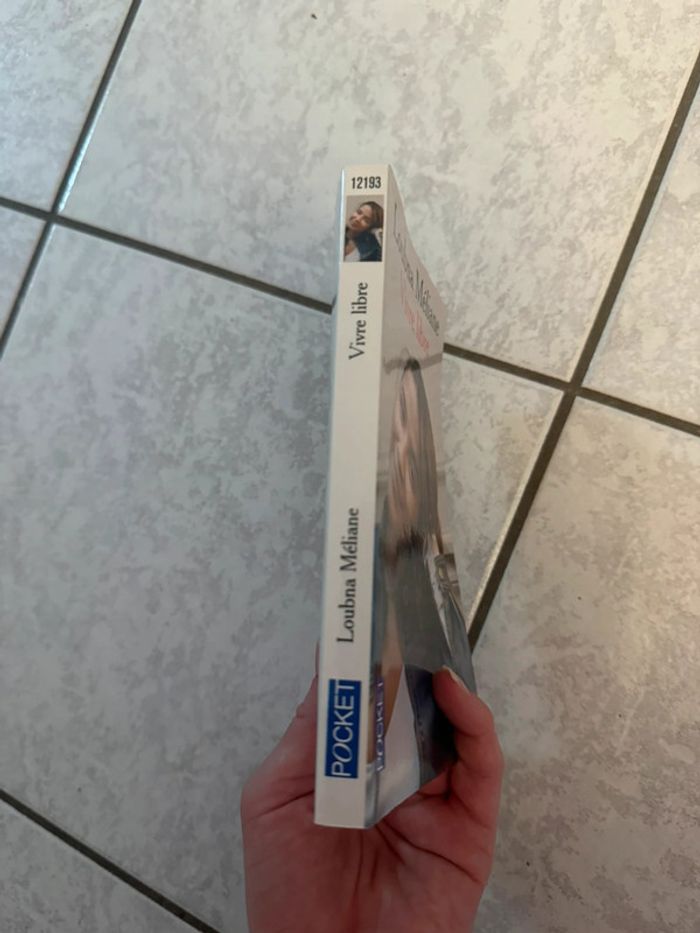 Livre « Vivre libre » - photo numéro 5