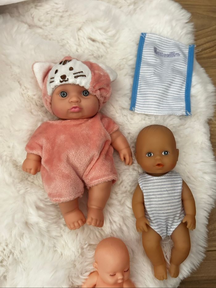 Bébé poupon en plastique - photo numéro 3
