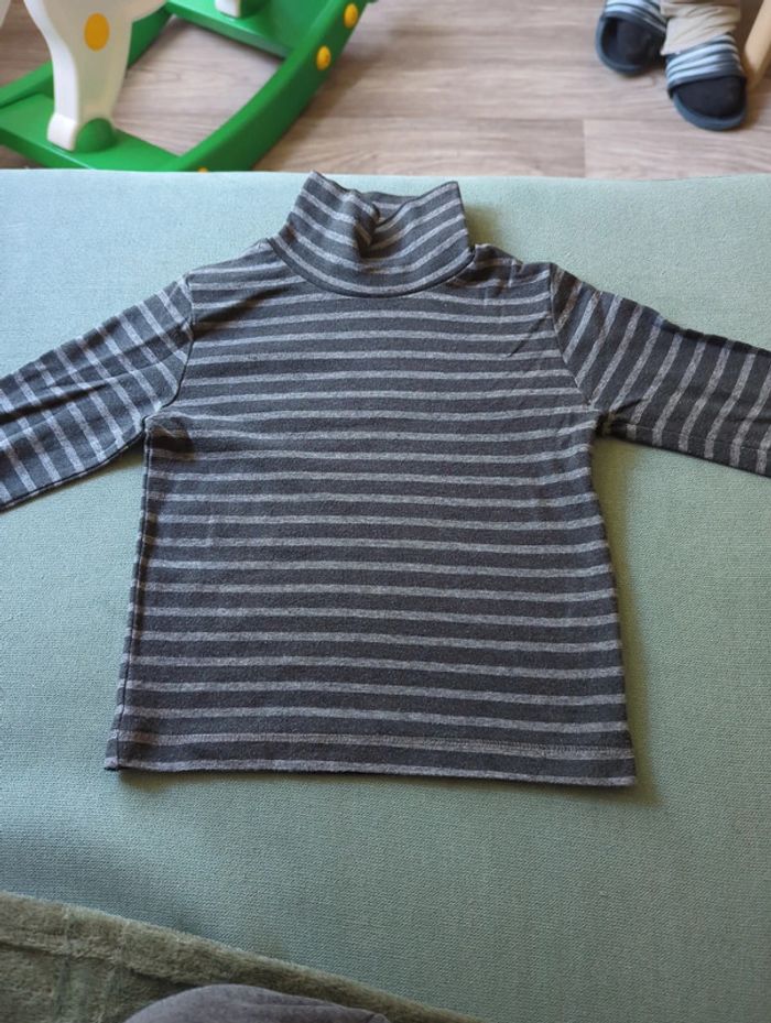 Gros lot de vêtements 4ans - photo numéro 2