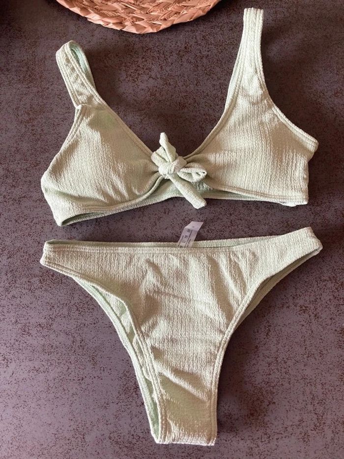 Maillot de bain vert d’eau