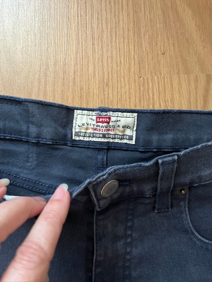 Jean gris Levi's W31 L30 TBE 👖 - photo numéro 2
