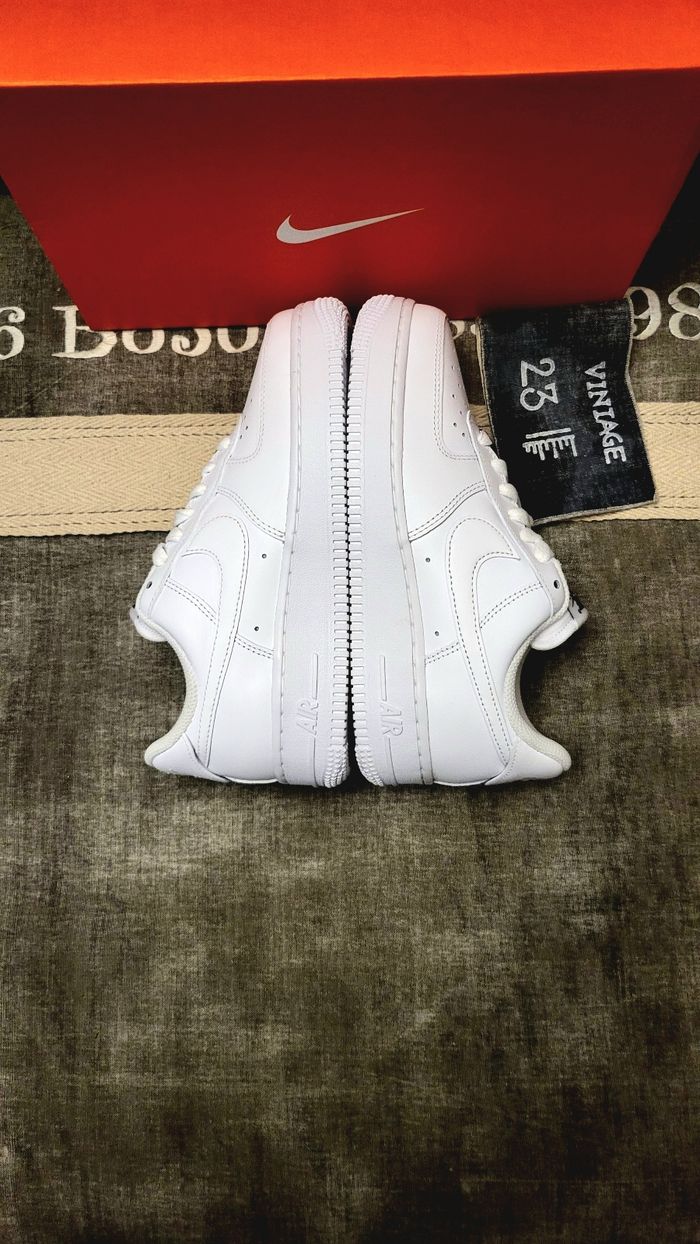 Nike Air Force 1 07 EasyOn White - DX5883100 - Unisex - Size : 36.5 🌈 🌈 - photo numéro 2