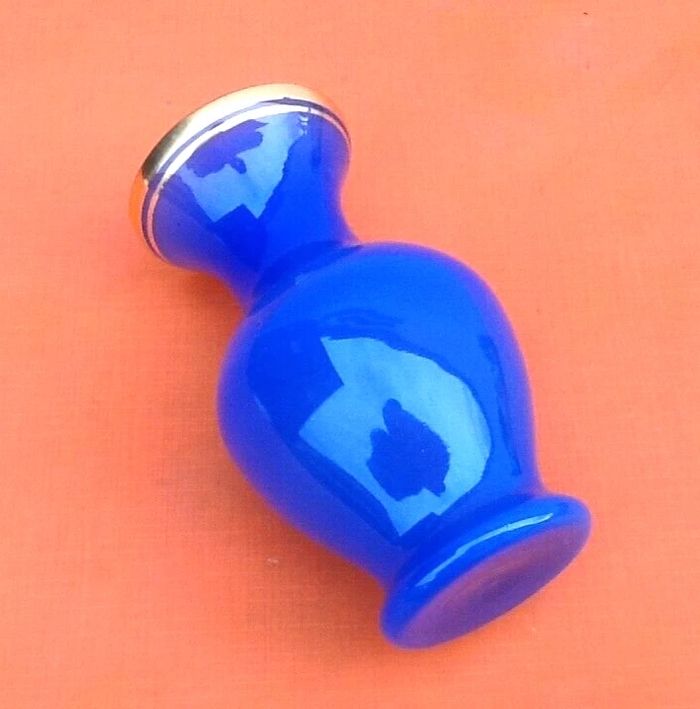 Années 1960 Vase balustre sur piédouche Opaline bleue col avec dorure - photo numéro 4