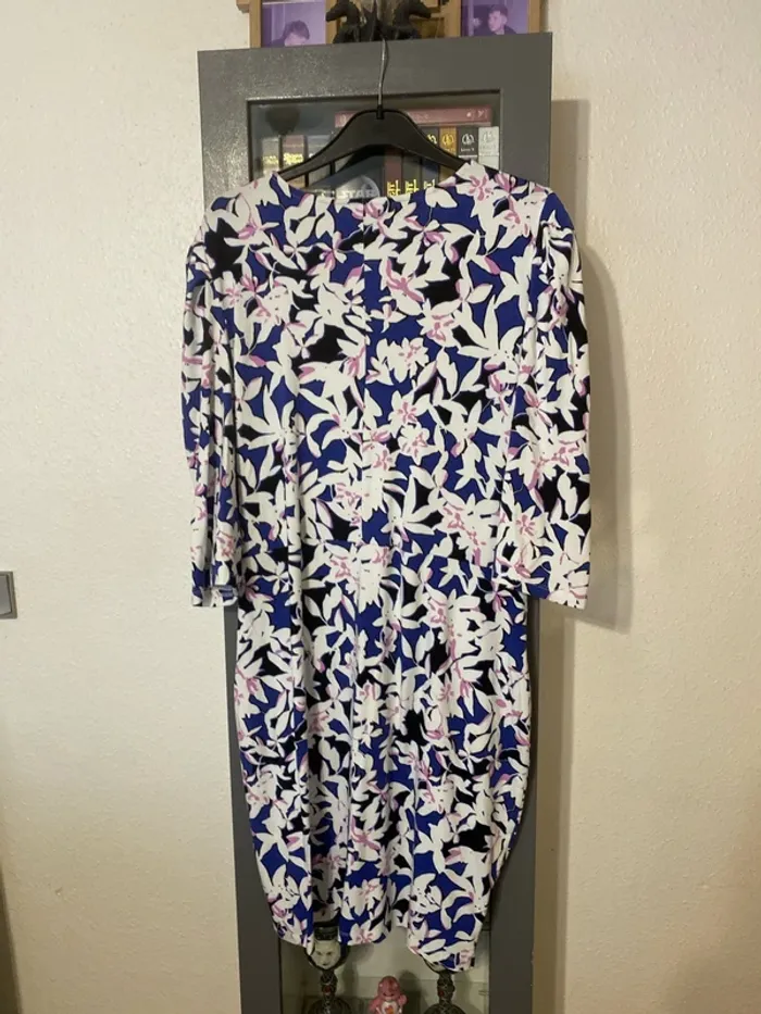 superbe robe portefeuille fermer M&s mode 50 neuve - photo numéro 8
