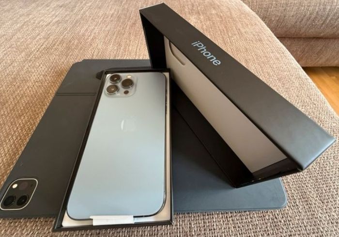 I p h o n e 13 pro max - photo numéro 8
