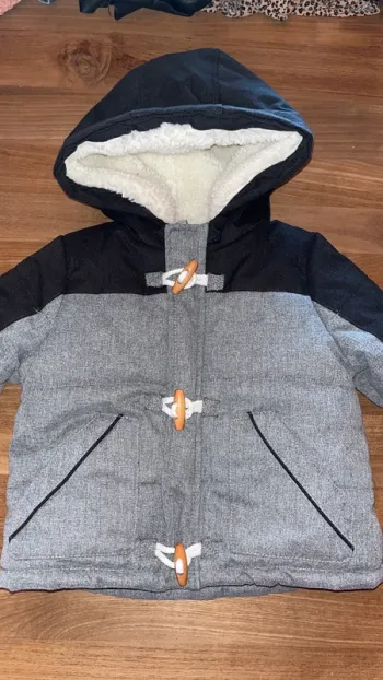 Manteau très chaud kiabi 12 mois