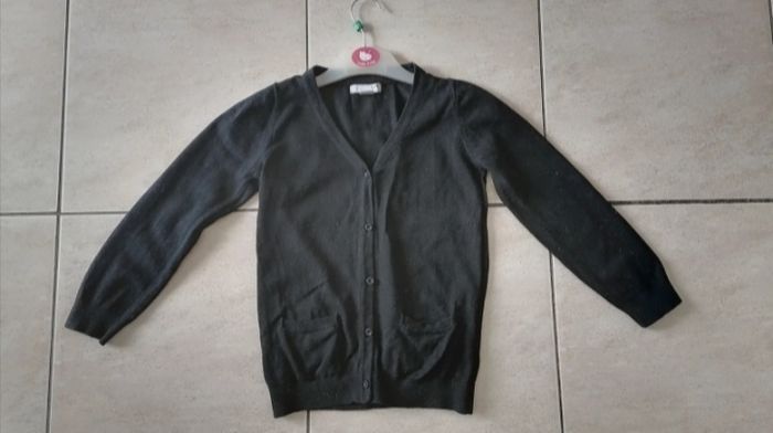 Gilet noir La Halle T.6 ans