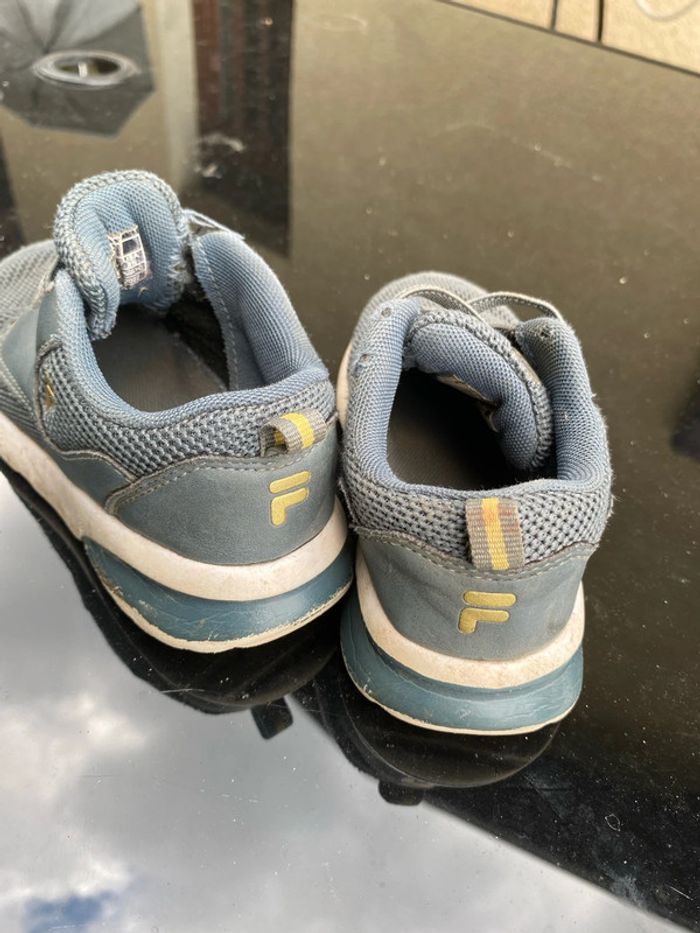 Basket fila enfant taille 25 - photo numéro 2