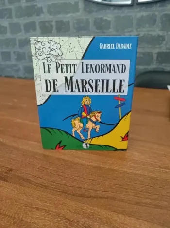 Coffret Le Petit Lenormand de Marseille Gabriel Dabadie Édition Arcana Sacra