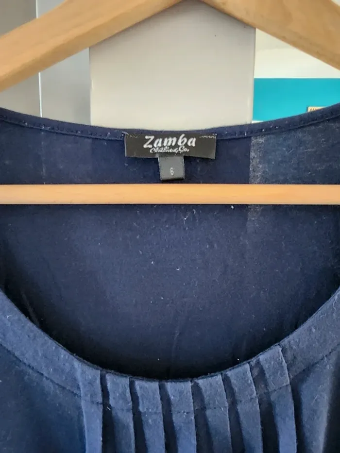 Tee-shirt blouse haut manches courtes taille 48 très bon état bleue marine - photo numéro 3