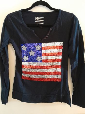 T-shirt avec drapeau en paillettes, taille XS (34)Marque Cache Cache
