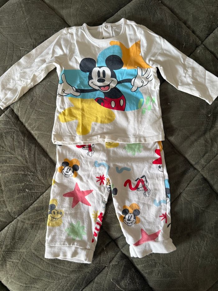 4 pyjamas - photo numéro 4