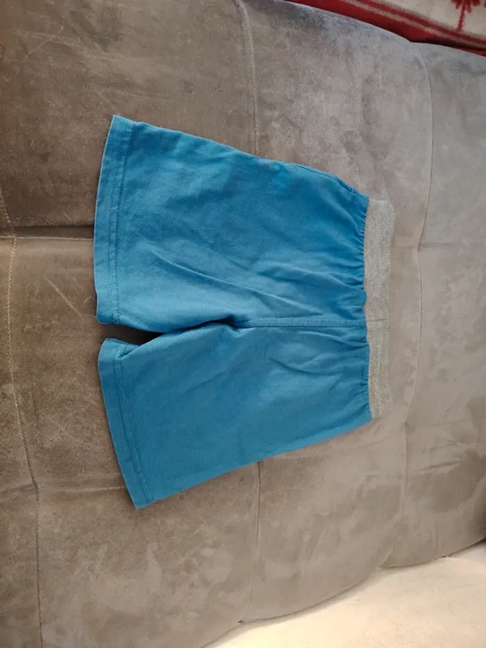 Lot shorts 5 ans - photo numéro 12