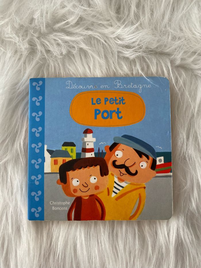 Livre « le petit port »