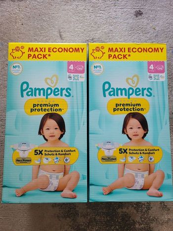 2 cartons de couches pampers premium taille 4