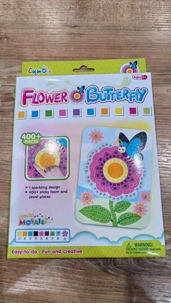 Puzzle mosaïque de chiffres collés 