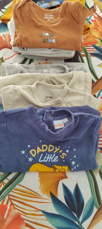 Affaire bb 3 mois et couverture