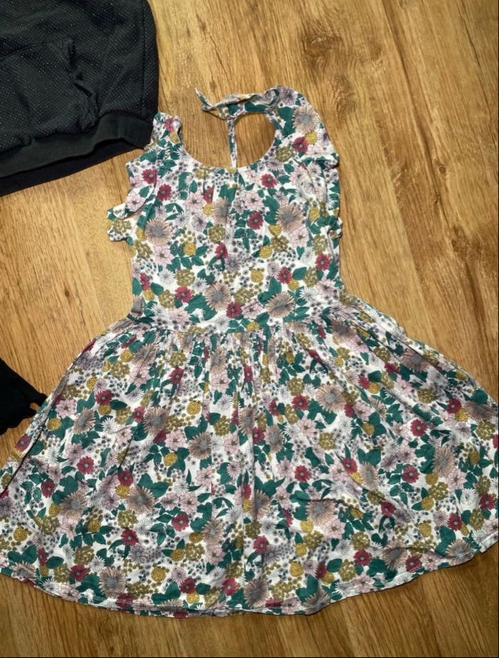 Lot de 3 pièces fille taille 5 ans - photo numéro 3