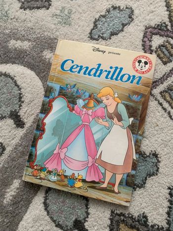Livre "Cendrillon" 📚