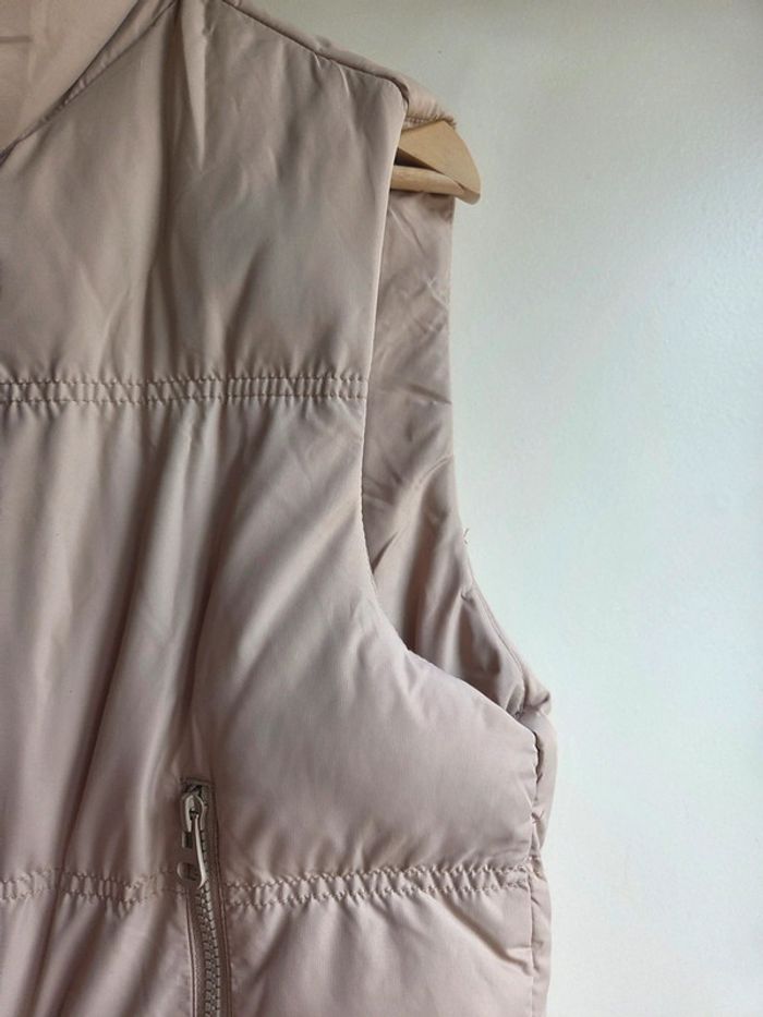 Veste sans manches beige matelassée fb sister - taille m - neuve avec étiquette - photo numéro 4