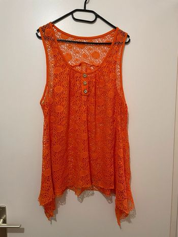 Magnifique débardeur dentelle taille 3