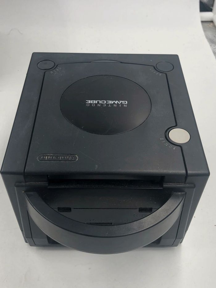 Console de jeu vidéo Nintendo Game Cube - photo numéro 10