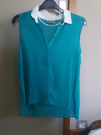 Débardeur vert style chemisier