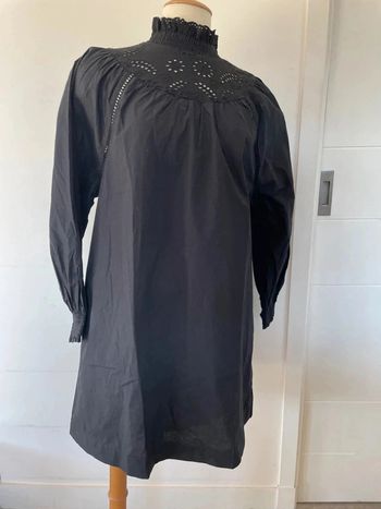 Fabuleuse tunique noire col haut resserré