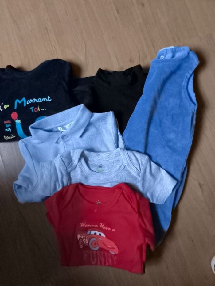 Lots de  6 vêtements