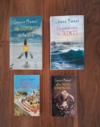Lot de 4 romans de Laure Manel