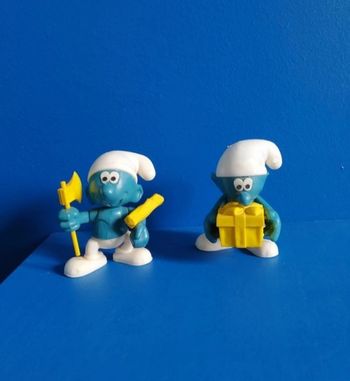 Lot de 2 Schtroumpfs 1983 
.