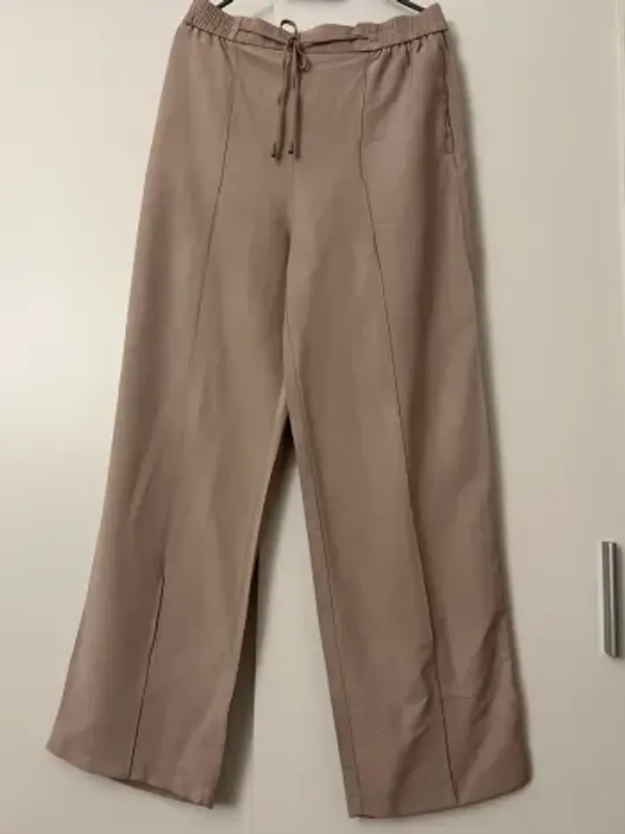 Pantalon large rose clair à rayures fines blanches Primark - photo numéro 2