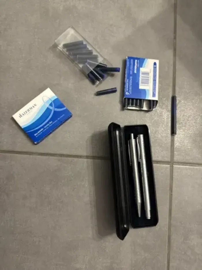 Stylo à plume et à bille