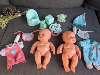 Poupée avec accessoires