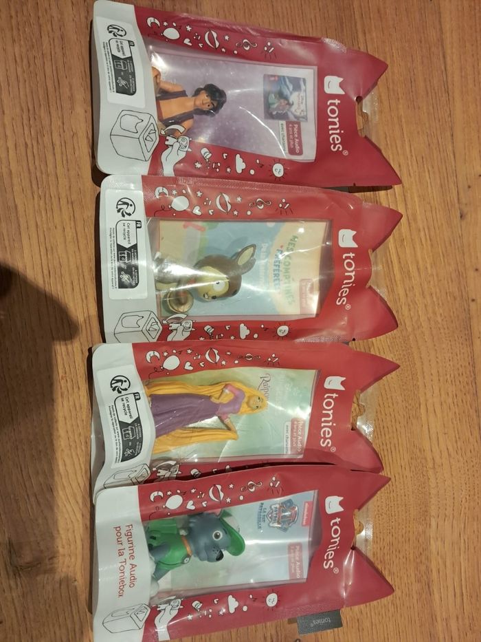 Lot tonies