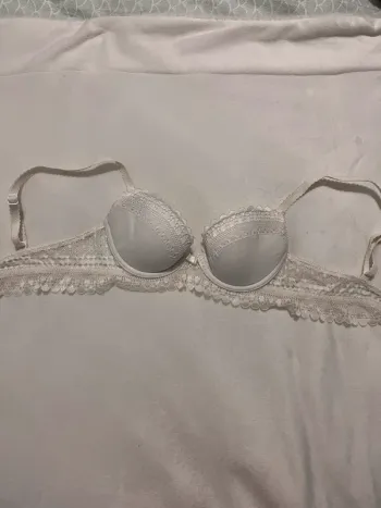 Soutien-gorge blanc dentelles