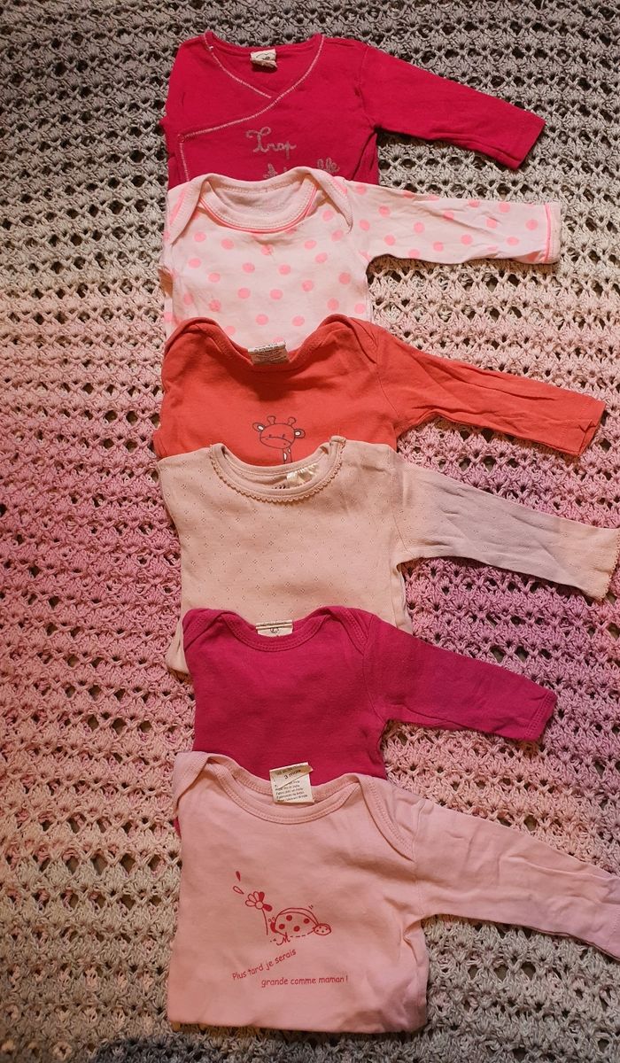 Lots  28 vêtements 3 mois