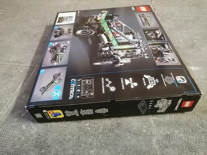 Lego Technic 42129 Le camion d'essai 4x4 Mercedes-Benz Zetros [NEUF] - photo numéro 3