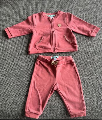 Jogging bébé fille