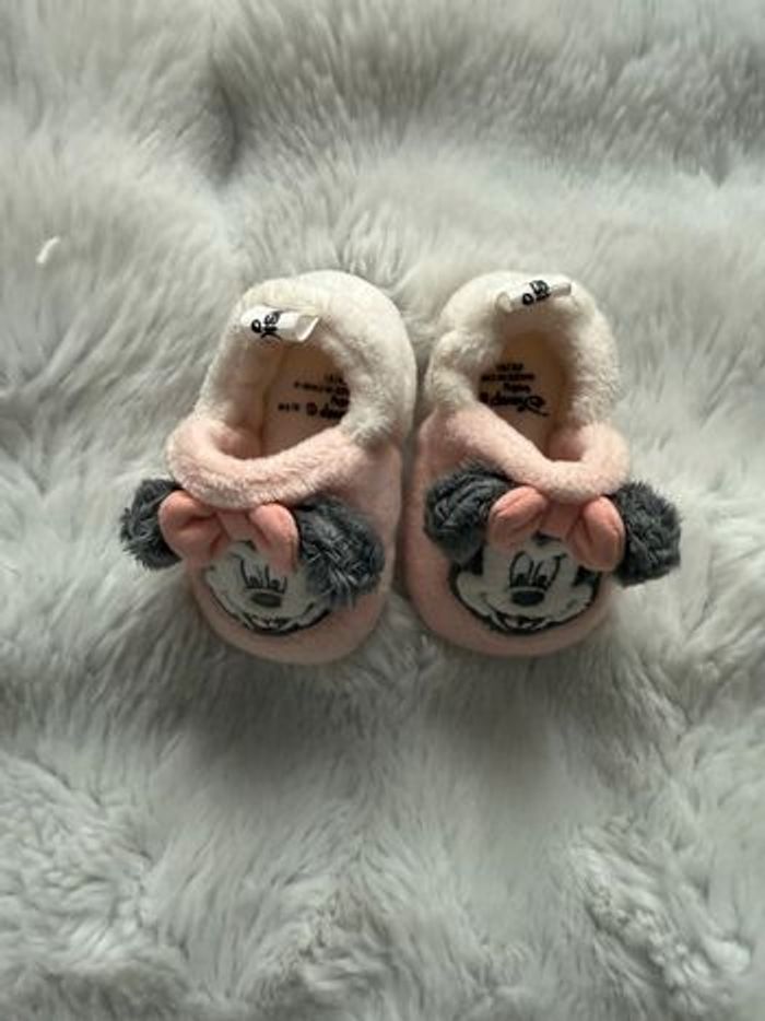 Chaussons bébé fille Minnie
