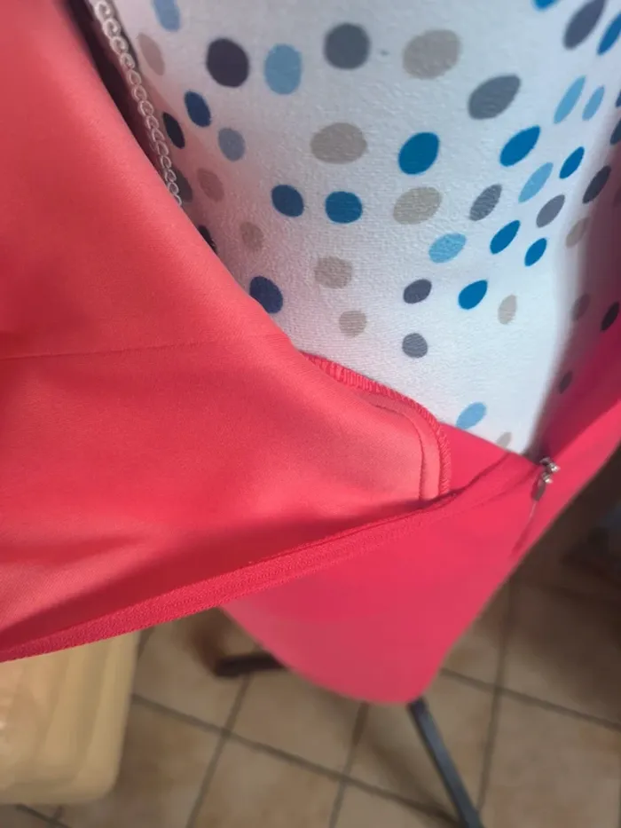 Superbe robe rouge corail - photo numéro 9