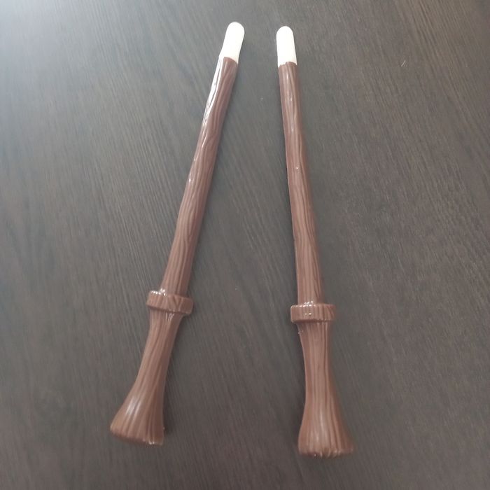 2 x baguettes Harry Potter (avec sons et lumières)