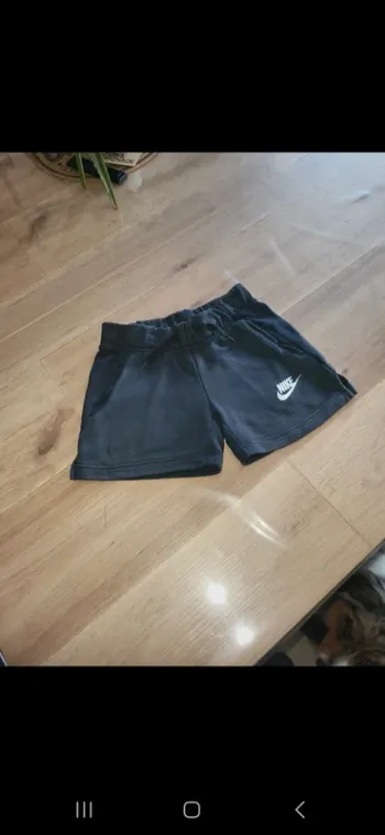 Short nike