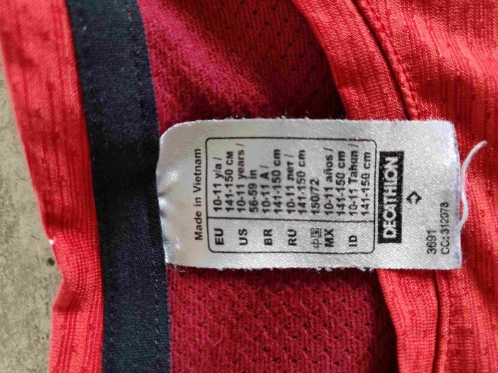 T-shirt sport 10/11 ans - photo numéro 3