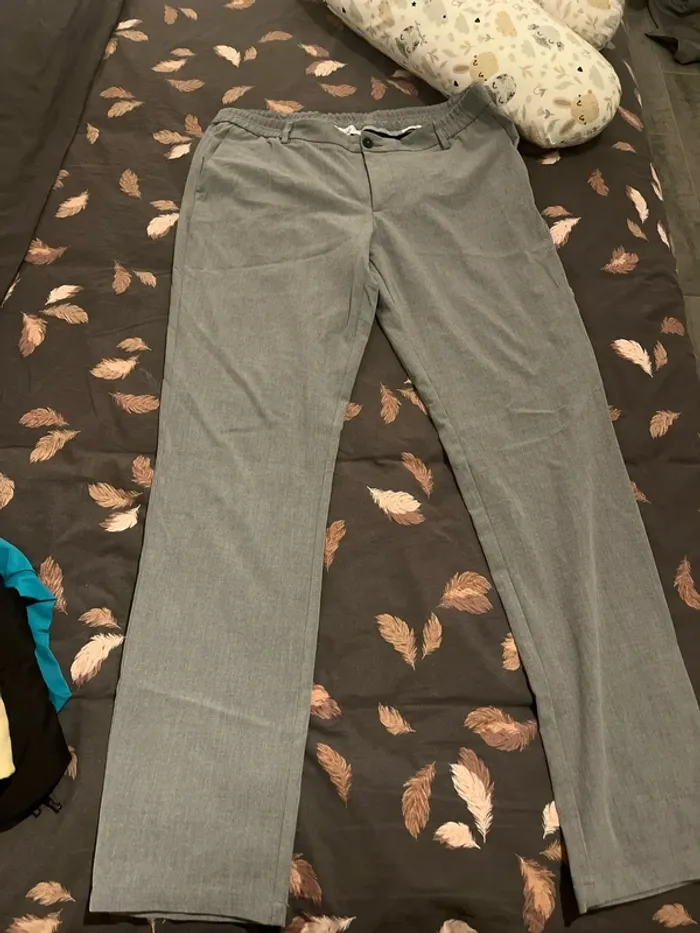 Pantalon gris homme