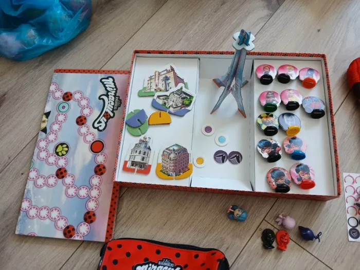 Lot miraculous lady bug 5/6 ans - photo numéro 13
