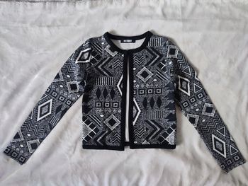 Veste à motif asteque taille 34 marque missguided