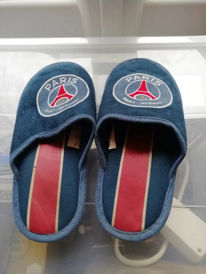 Chaussons psg - photo numéro 2