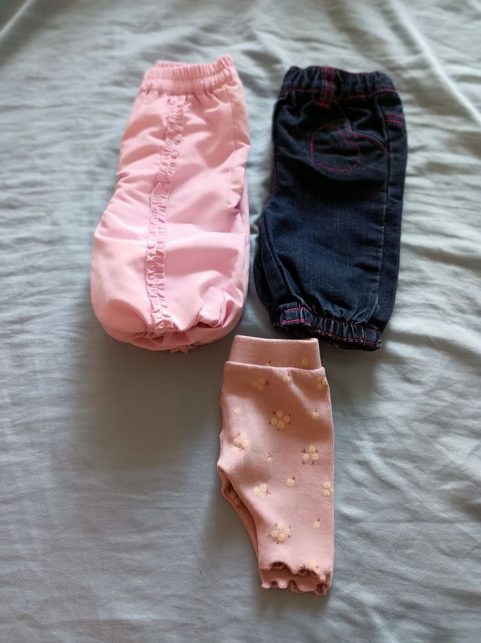 Lot pantalons taille 1 mois - photo numéro 2