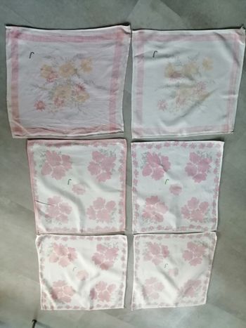 lot de 6 serviettes de table brodées J